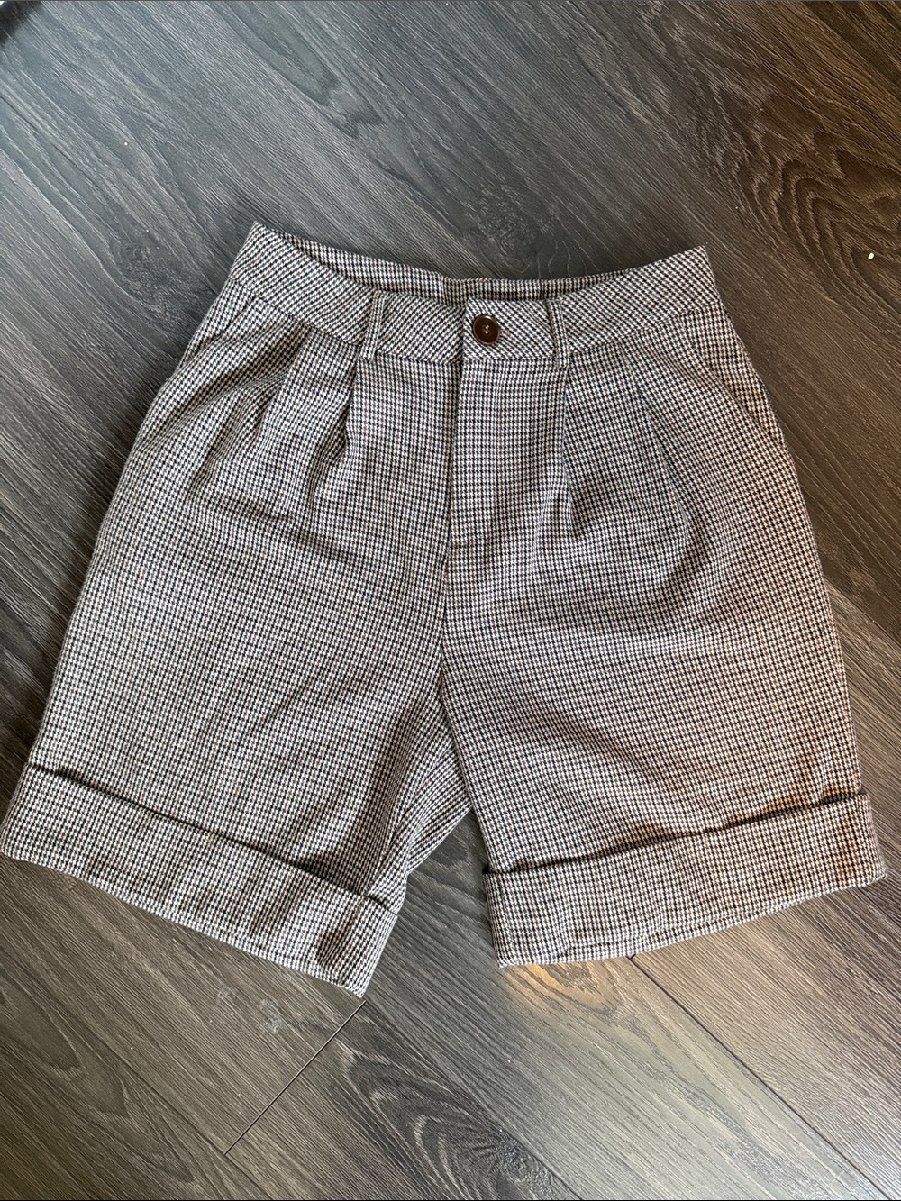Cider Brown & White Houndstooth High-Waist Women's Shorts